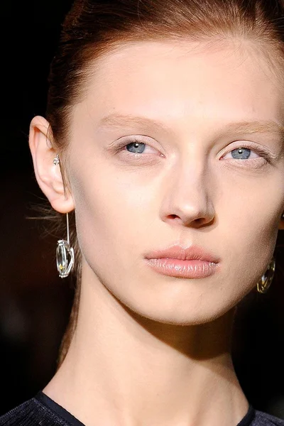 Look 7